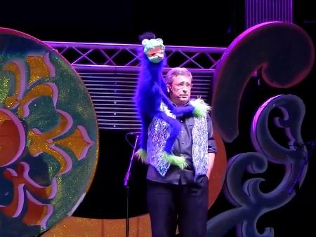 Magia Familiar. Mago Lossar: ”Ventrilomagia”.